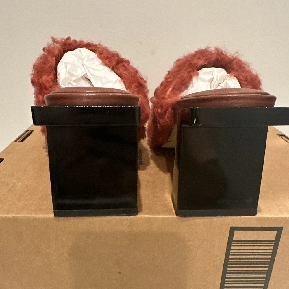 Tory Birch Size 10M Block T Heel Mule Kaku Shearling Sandal 80mm Smoked Paprika
